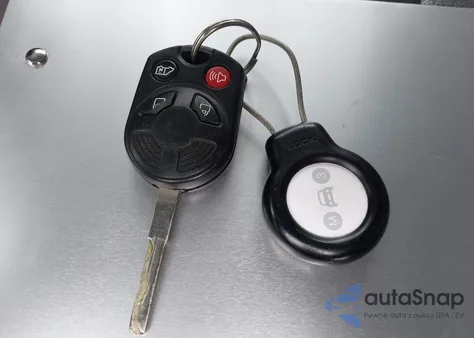 2017 Ford Transit-250 из США, поврежденный, VIN 1FTYR1CM2HKB06933